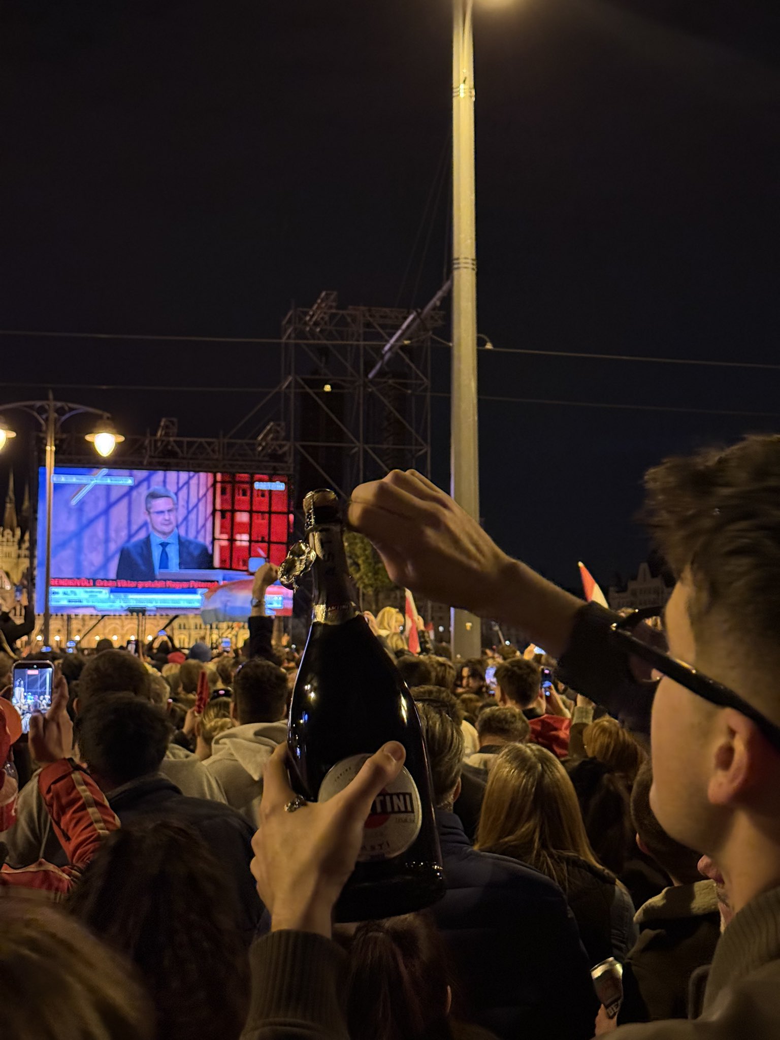 Orbán Congratulates Magyar on Election Victory