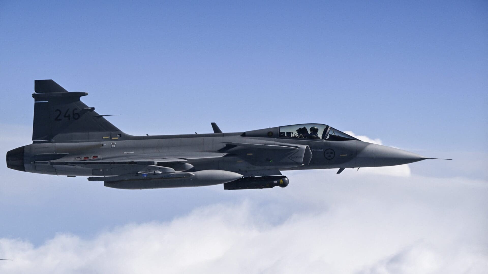 Ukraine and Sweden negotiate transfer of Saab Gripen fighters