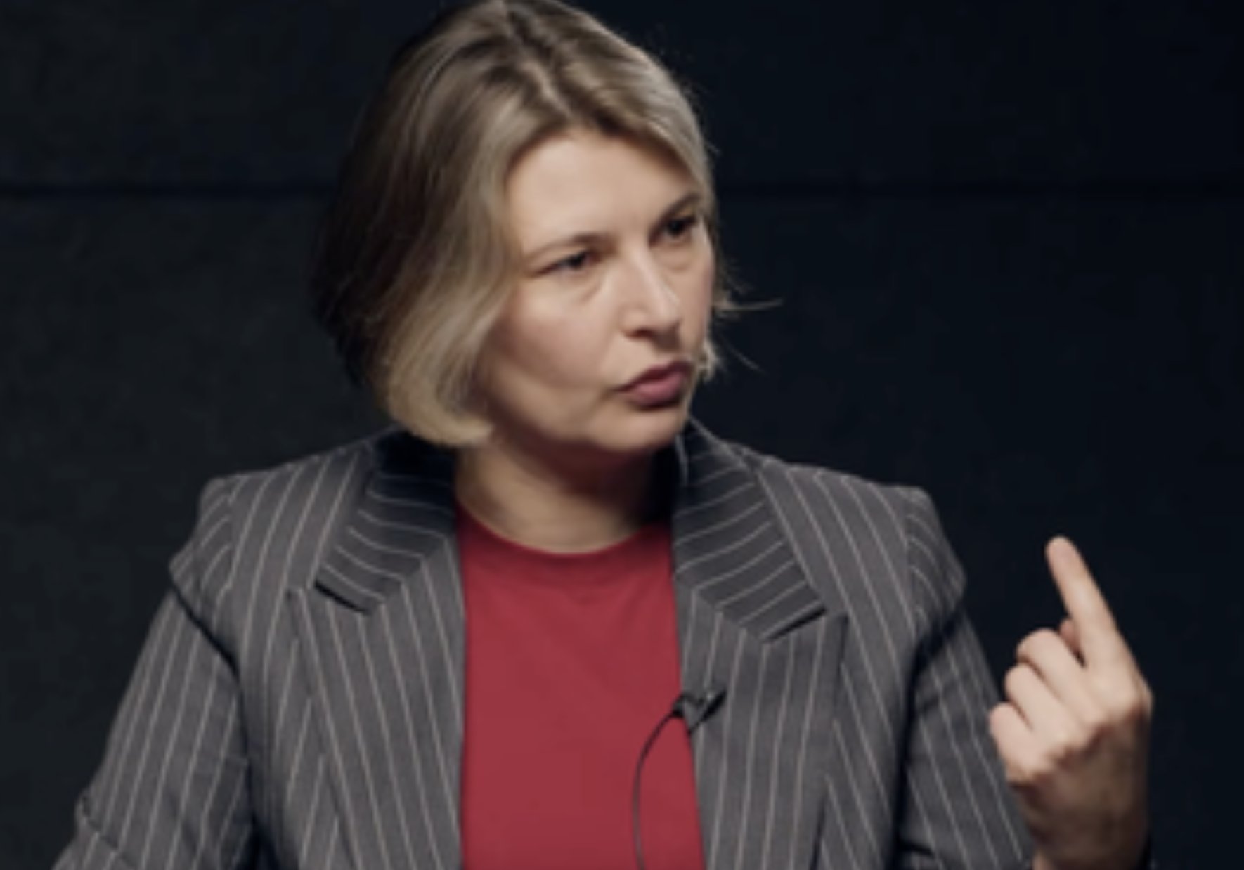 Ukrainian Activist Warns Wartime Leadership Threatens Democracy and Accountability