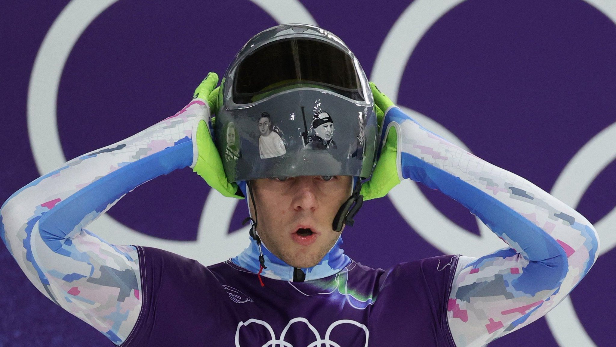 IOC disqualifies Ukrainian skier for war-victim tribute