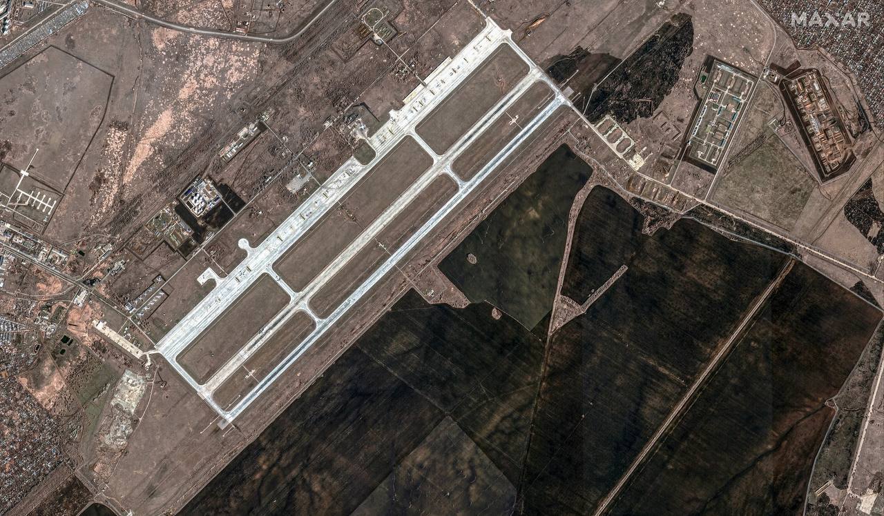 Satellite images of Engels-2 airport strike aftermath