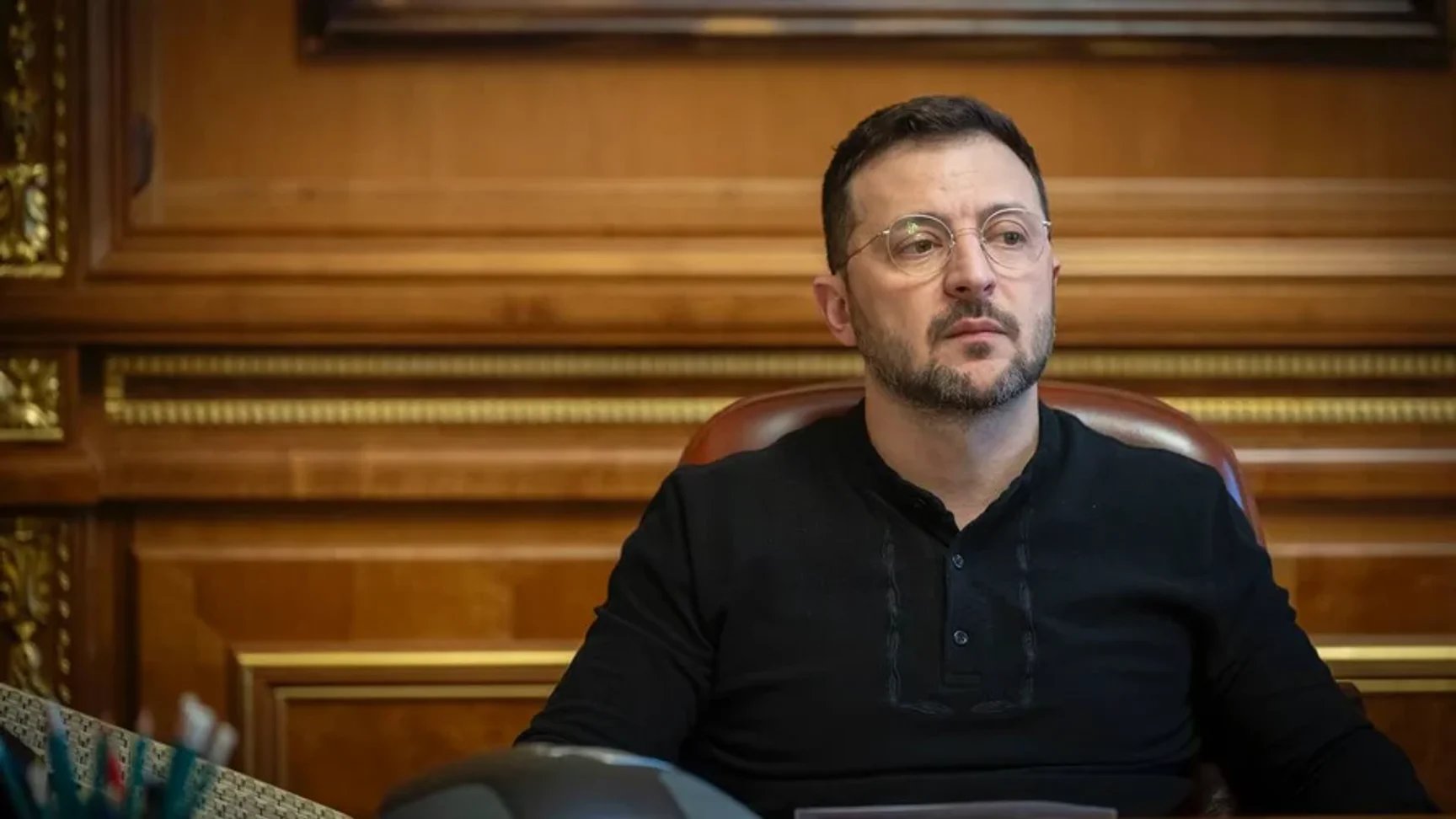 Zelenskyy sanctions Poroshenko, Kolomoisky, and former opposition leader