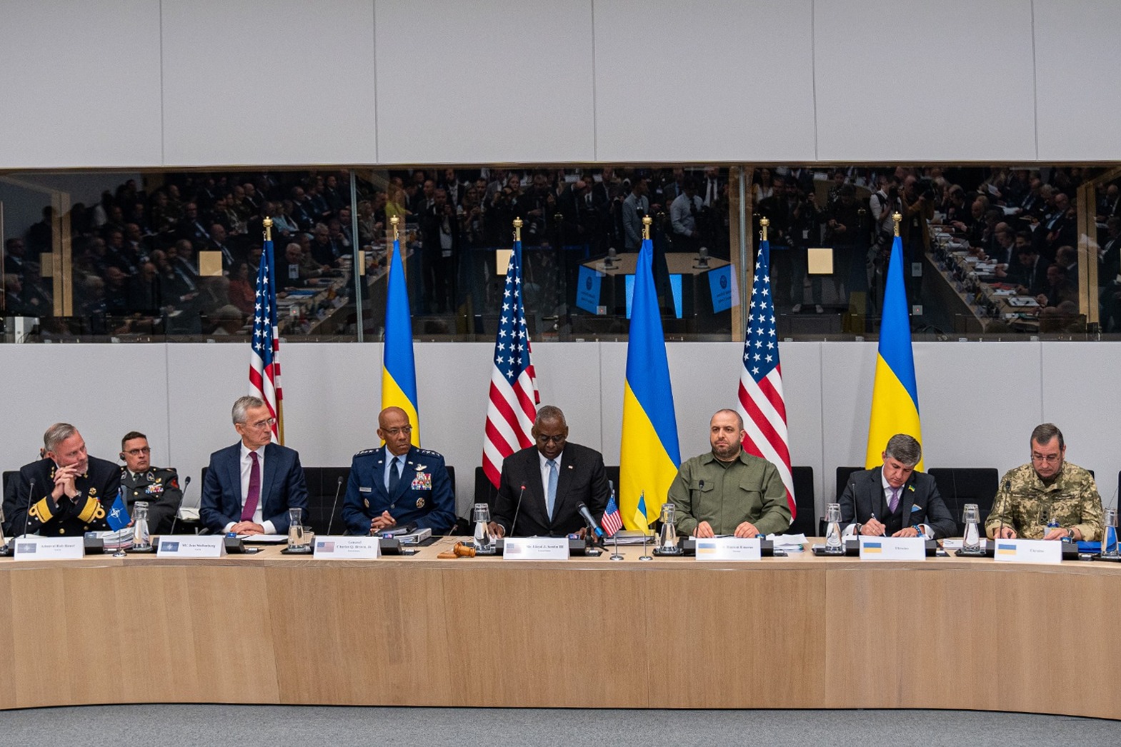 Ukraine Defense Contact Group (Ramstein) Meeting Focuses on Artillery and Air Defense