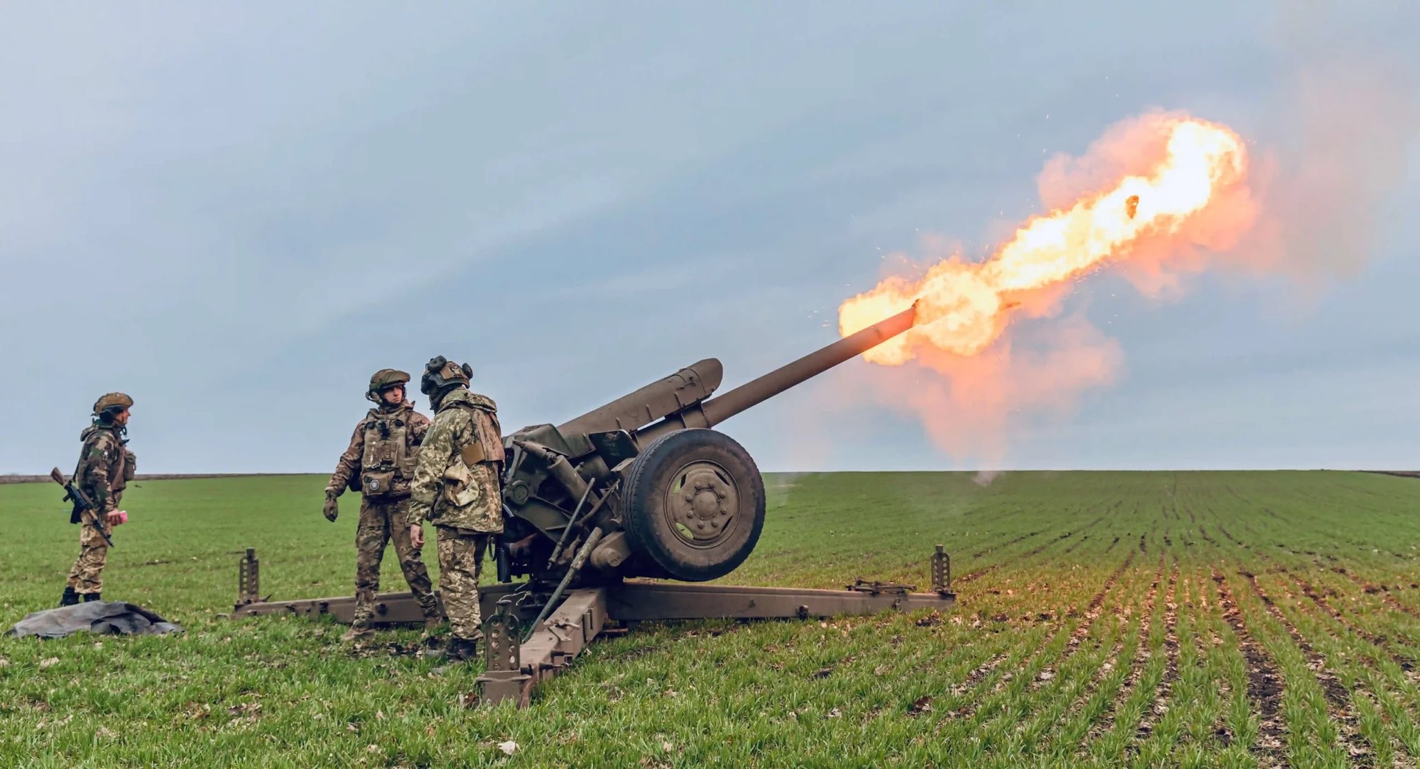Czech charity raises 2.4 million euros for six howitzers for Ukraine
