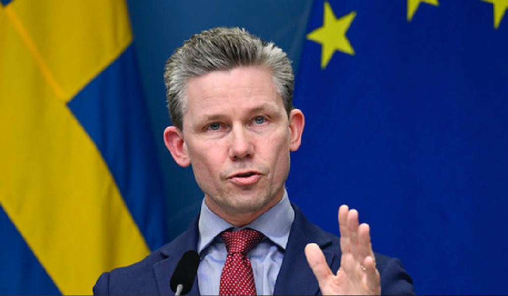 Sweden allows Ukrainian use of Swedish weapons against Russia