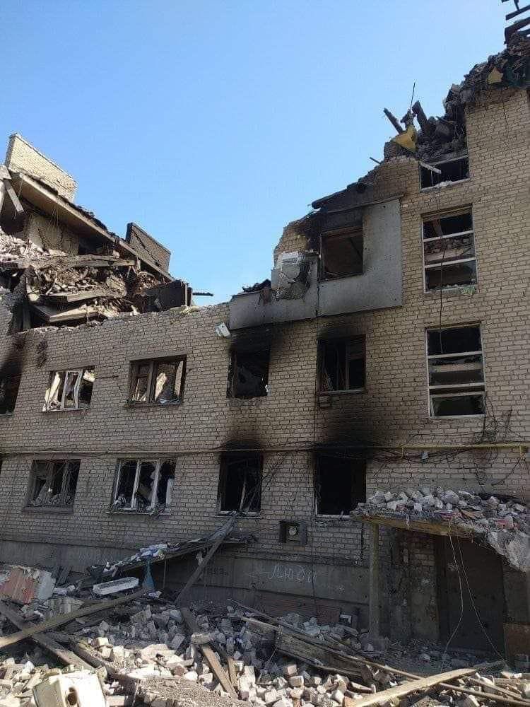 Russian shelling collapses house in Popasna, 3 dead, 1 survivor