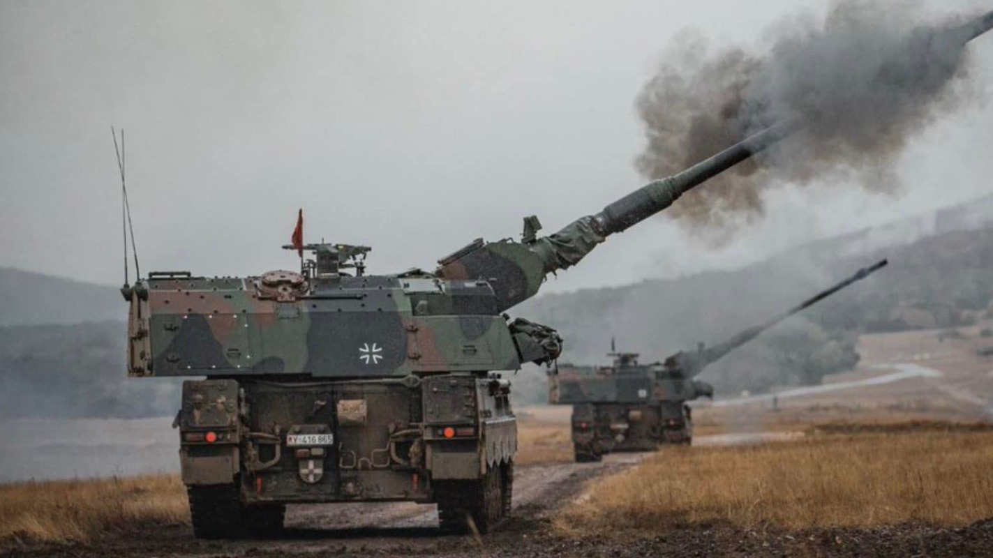 German Panzerhaubitze 2000 Self-Propelled Howitzers Arrived