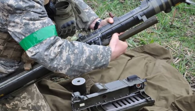 Paratroopers shot down Russian Su-25 with a Stinger