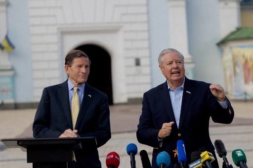 US Senator Blumenthal ties Zelensky’s credibility to anti-corruption reform