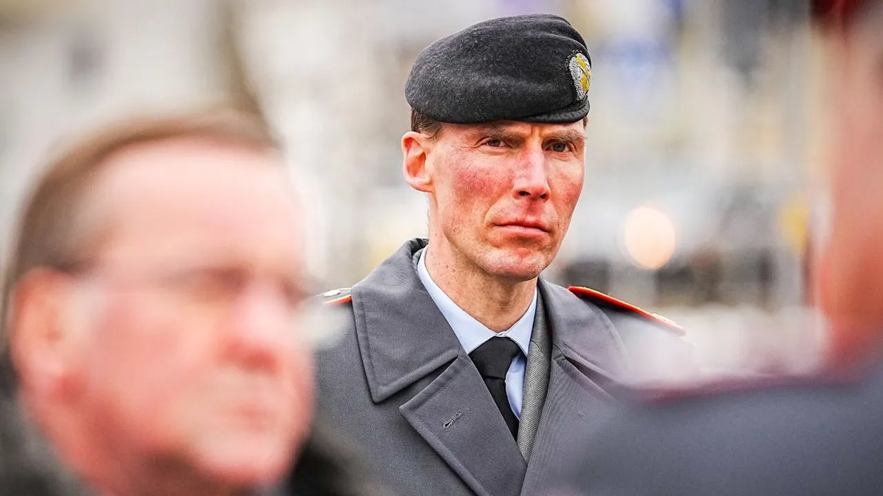 US suspends weapons to Ukraine, cuts communication with German generals