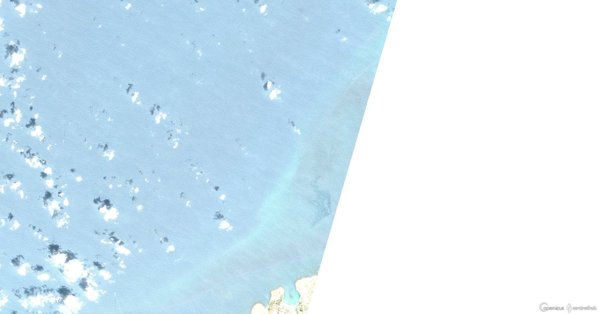 Oil slick spotted near Sevastopol, Crimea