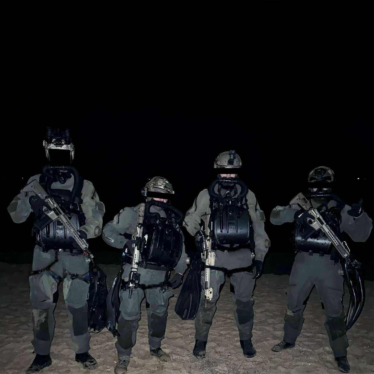 Ukrainian SOF ‘Omega’ divers’ night training