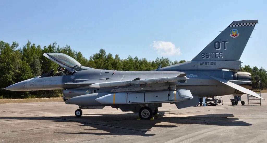 U.S. considers sending JASSM missiles to Ukraine