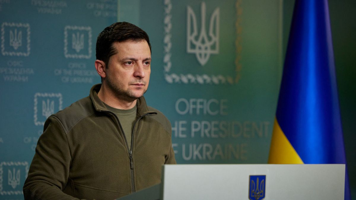 Russie stationne troupes près frontière ukrainienne