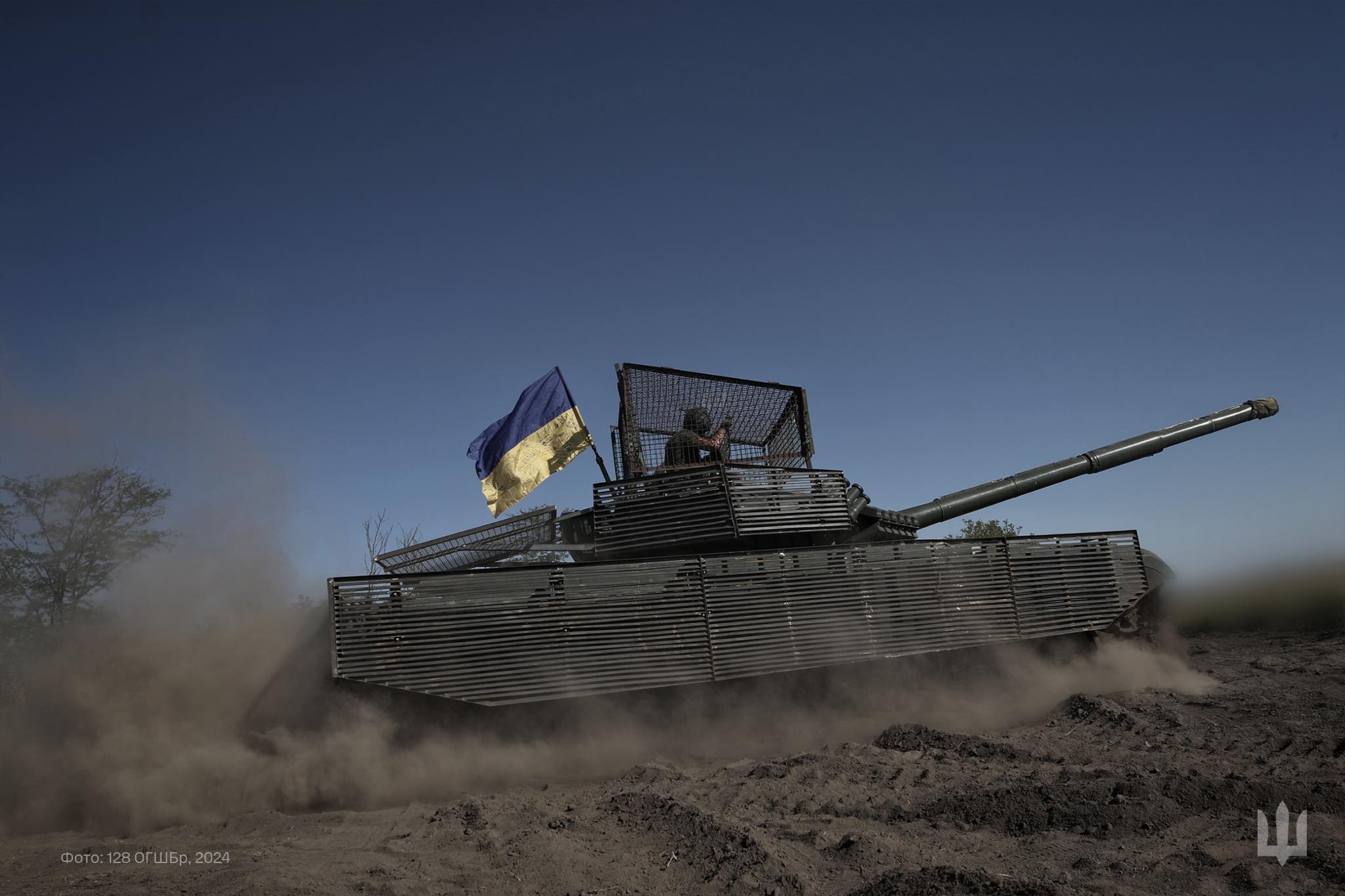 Ukrainian steel forces advance forward