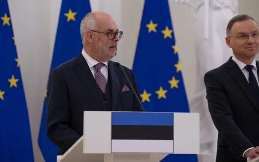 EU should consider complete trade embargo against Russia