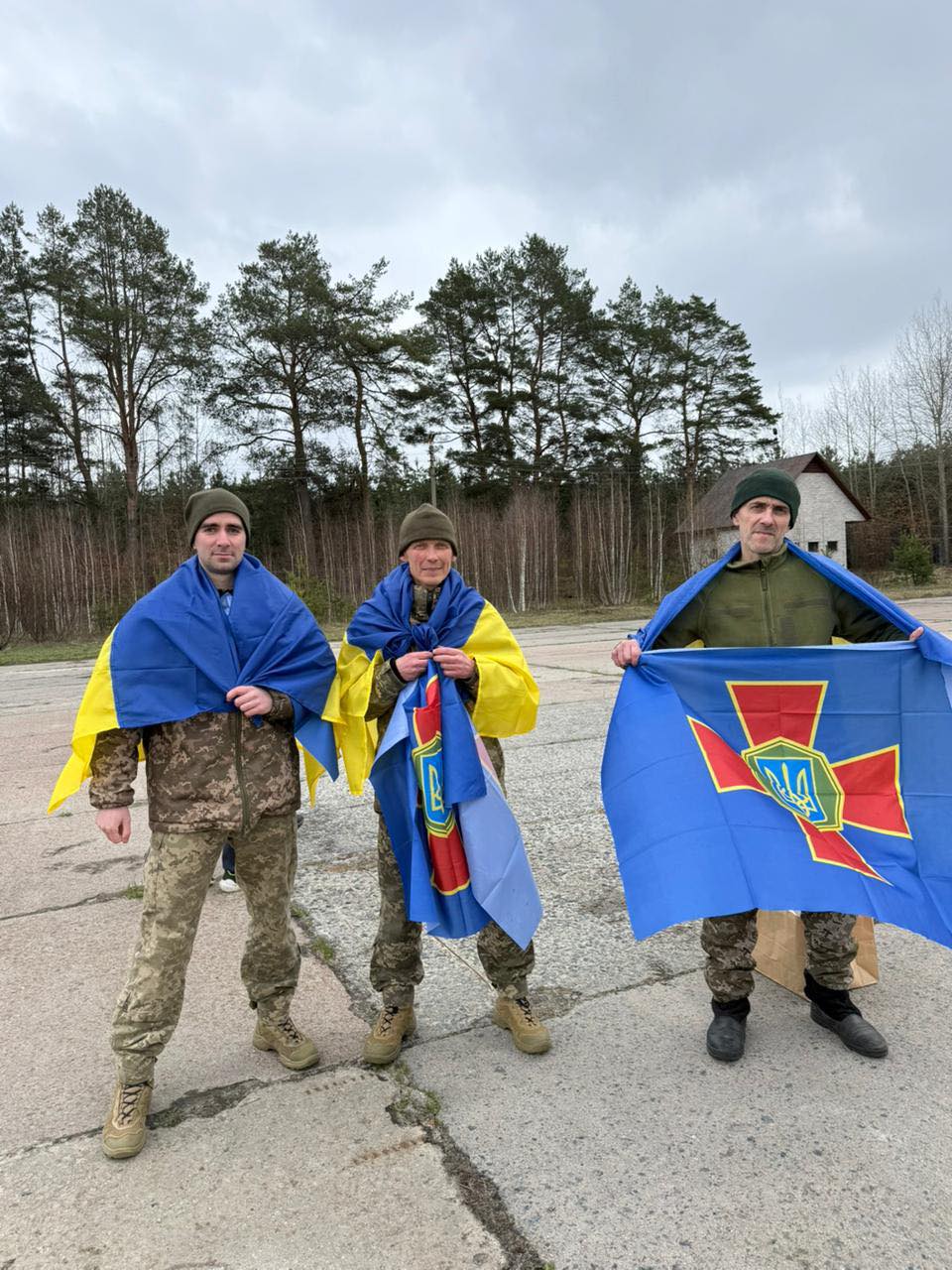 12 Soldiers Released After Nearly 4 Years in Russian Prisons