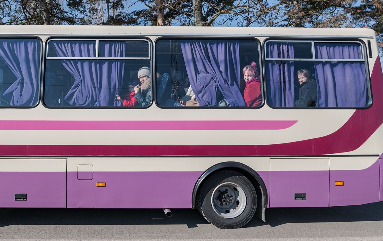 Evacuation convoy hit by Russian shelling in Zaporizhzhia
