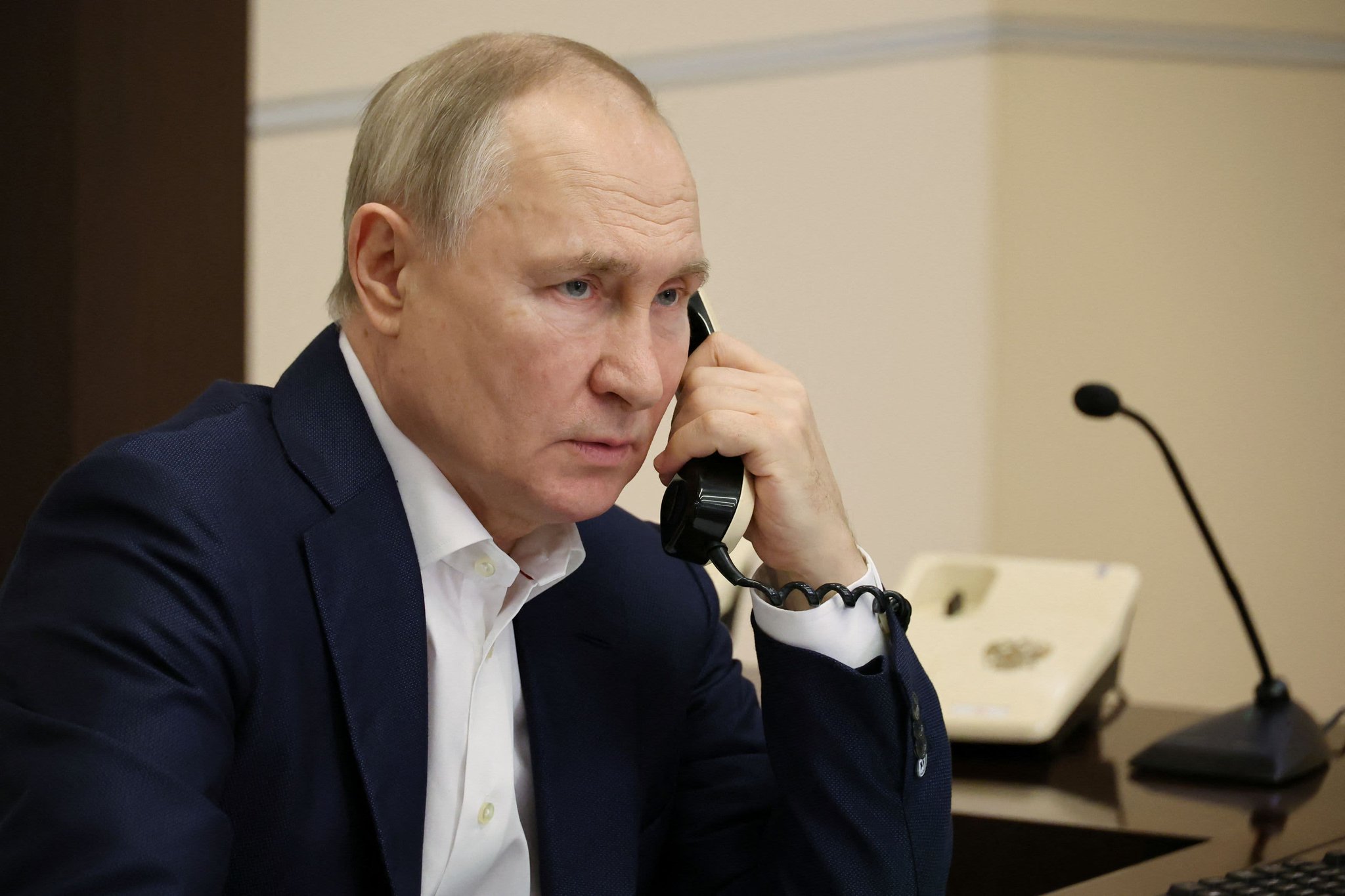 Call to lift restrictions on striking Russian infrastructure