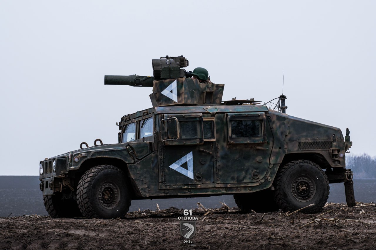 HMMWV and TOW destroy Russian armor