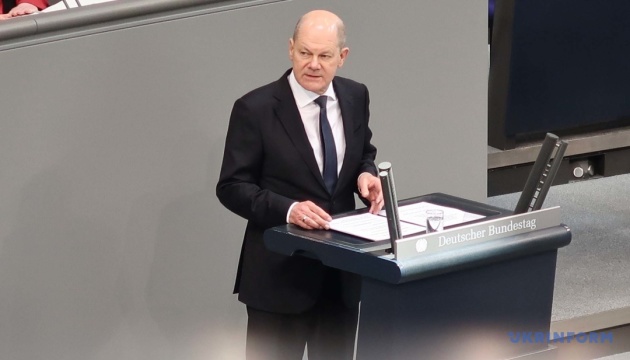 Scholz blocks Ukraine from striking Russia with German weapons