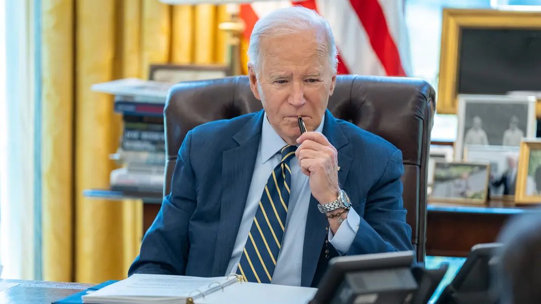 Biden: US weapons cannot strike Moscow or beyond 320 km into Russia