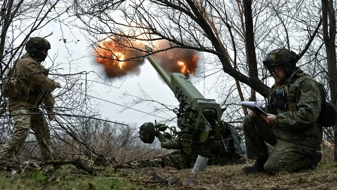 West discusses sending NATO troops to Ukraine