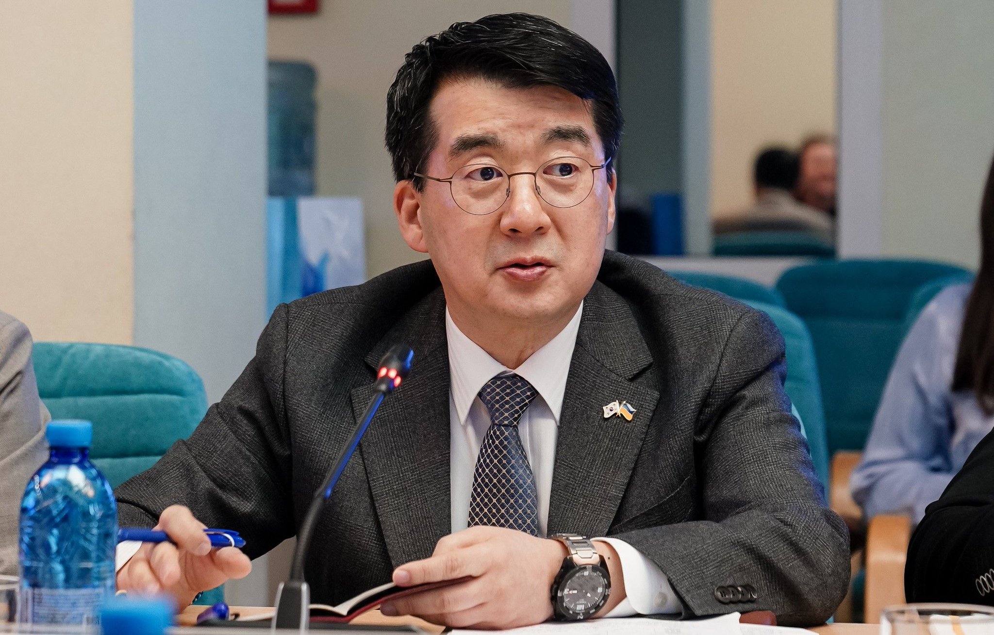 Soviet-designed track gap hinders Ukraine’s EU rail integration; South Korea funds solution.