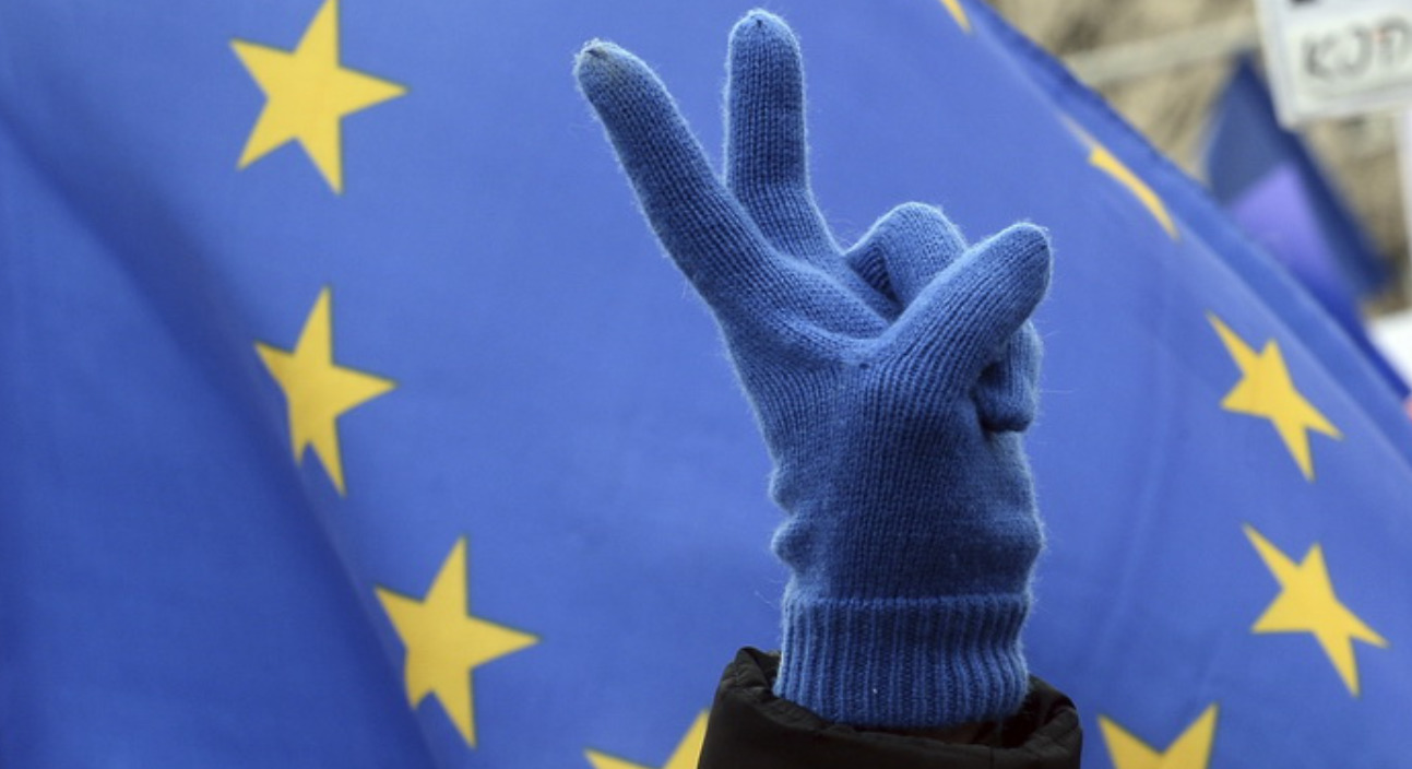 EU to approve Ukraine’s candidate status
