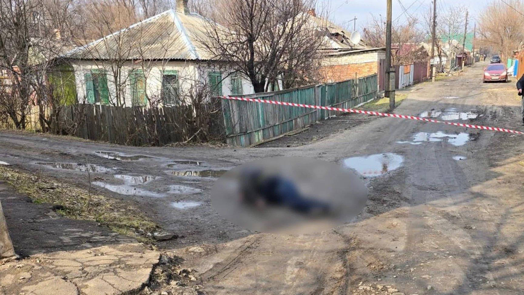 Man kills police officer in Slovyansk during document check, flees