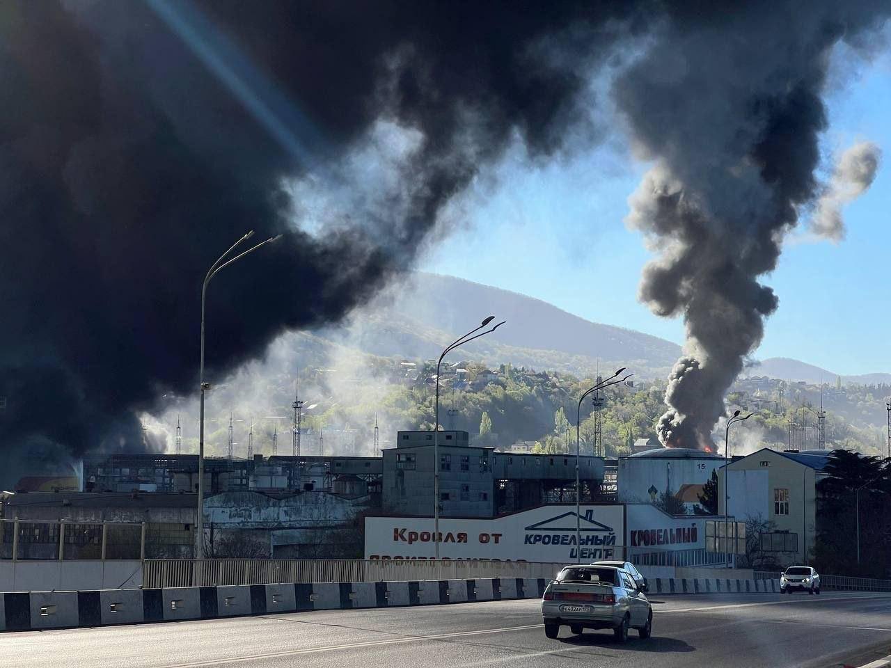 Ukraine Strikes Tuapse Refinery and Crimea Radar Station