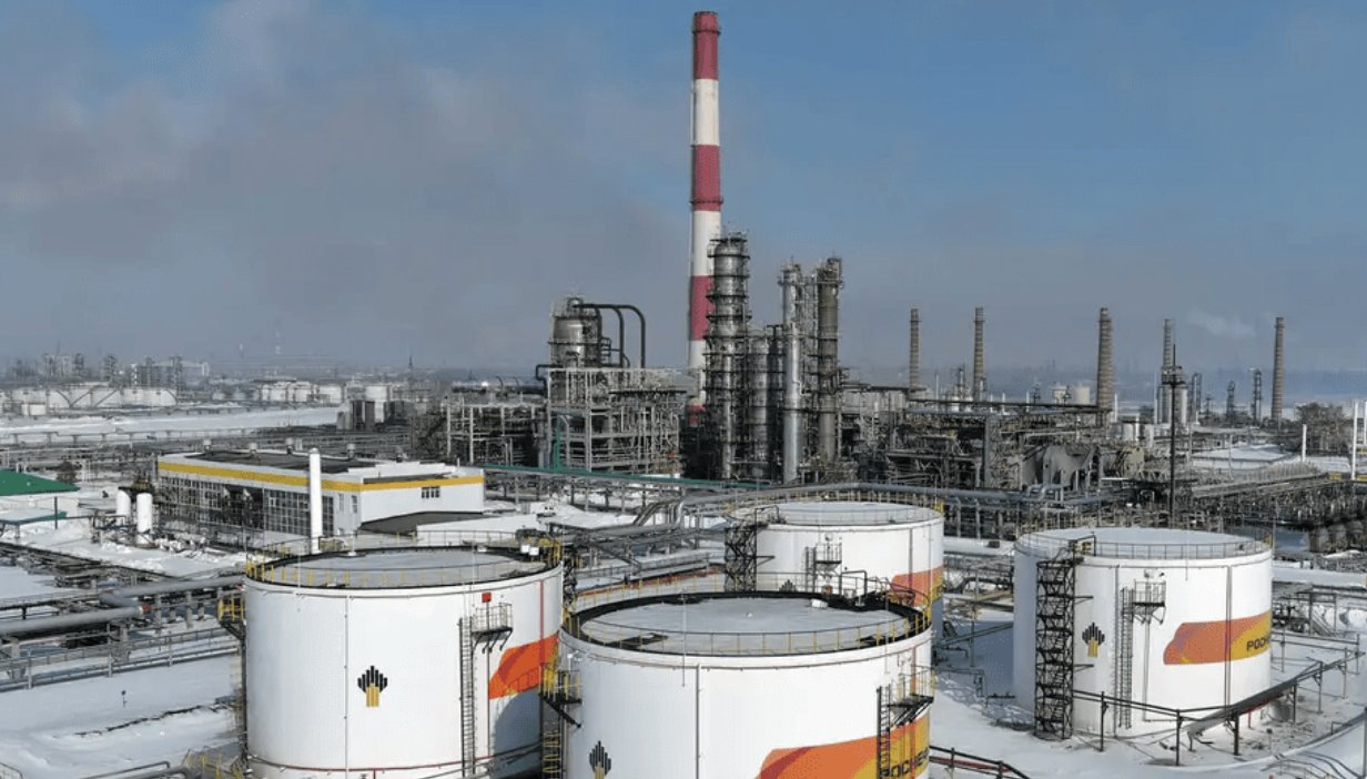 Deep Strikes Hit Samara Refinery and Rubicon UAV Base in Russia