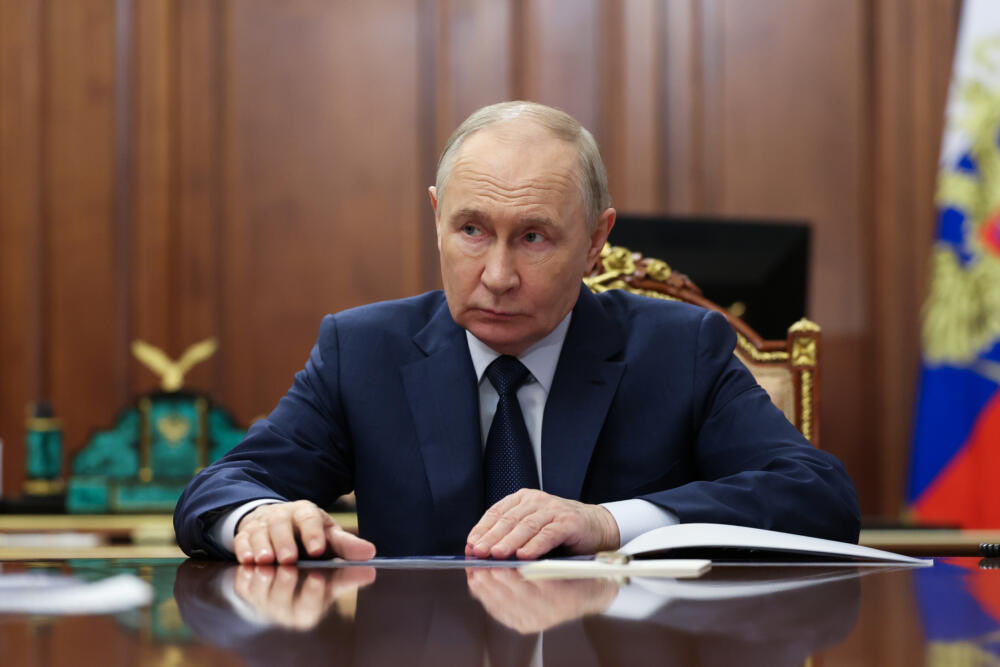 Ukraine War Ends Only Through Overwhelming Force Against Russia