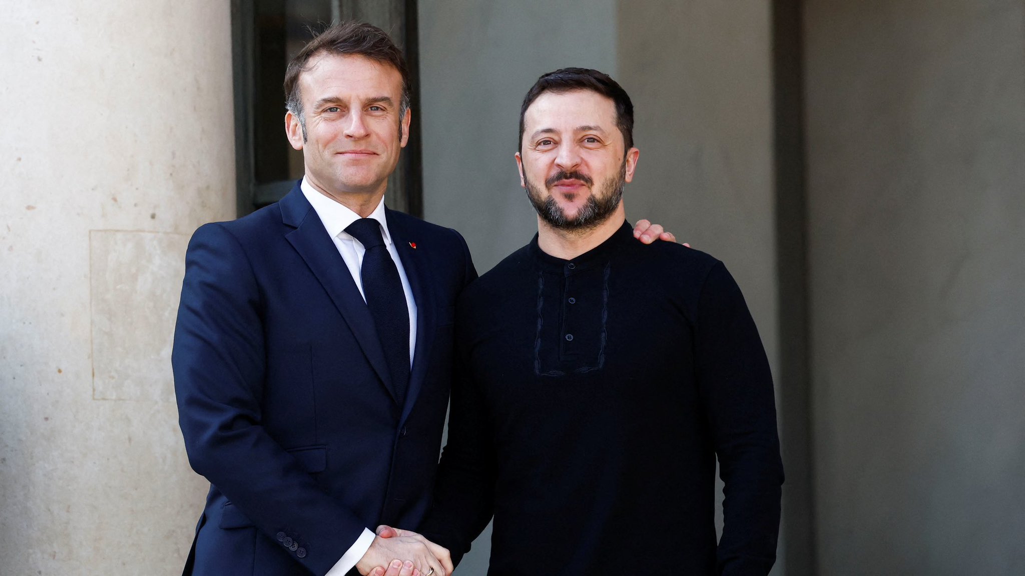 Zelenskyy arrives in France for talks