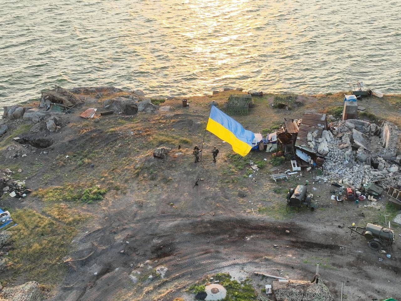 Ukrainian flag raised on Snake Island