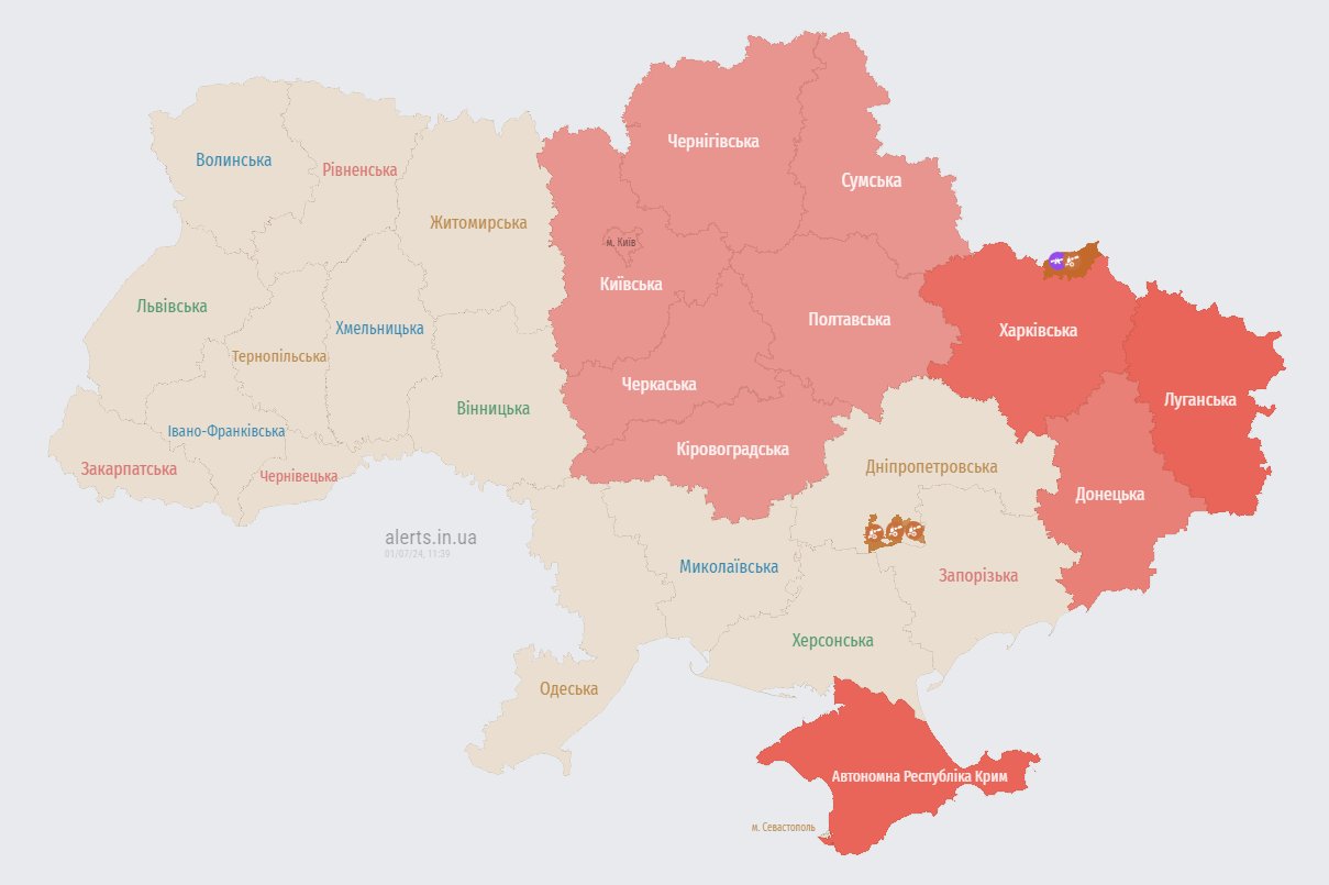 Rocket threat to northern Ukraine regions