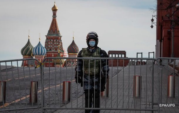 Couple in Kaliningrad faces charges for “discrediting” army after speaking Ukrainian