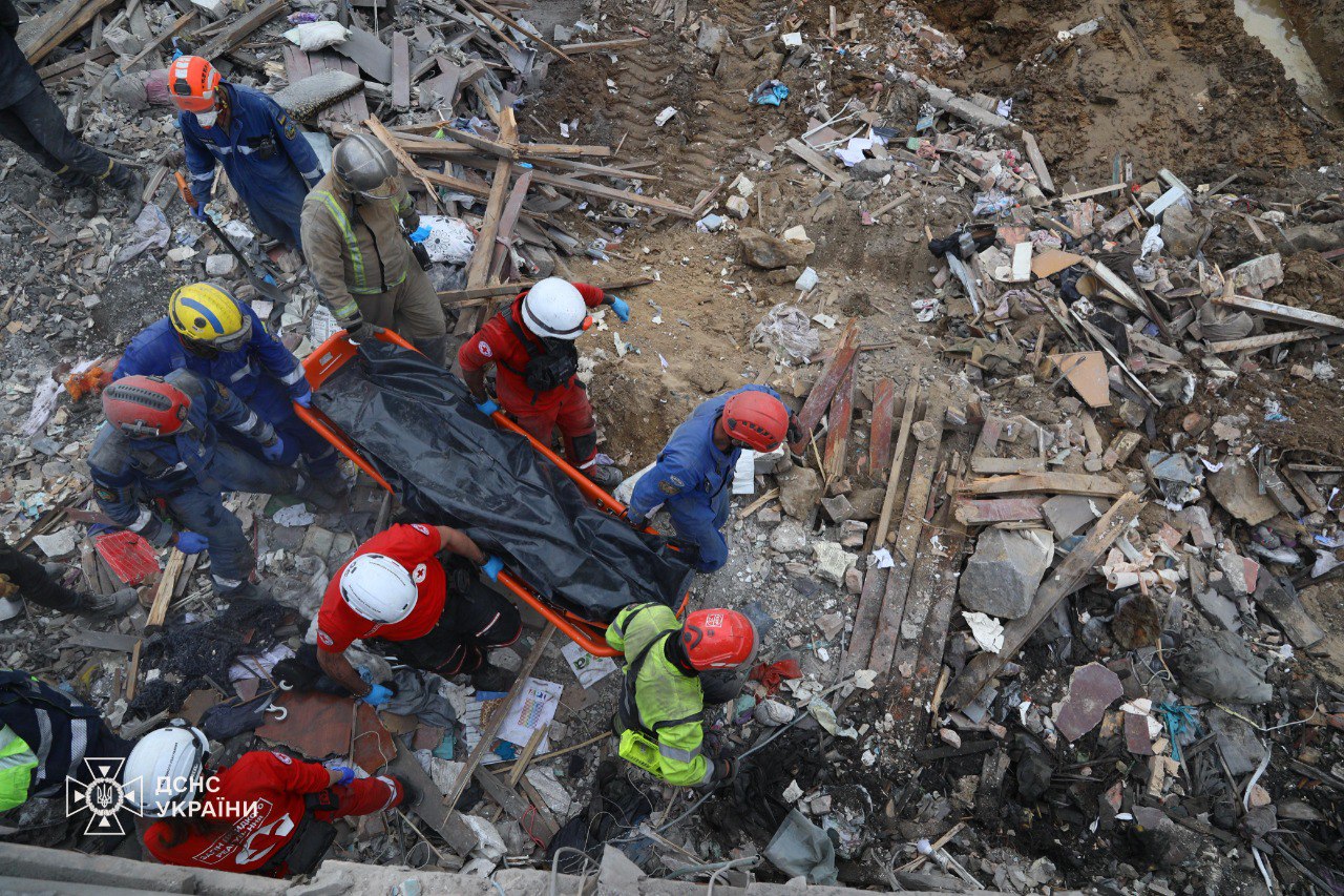 Number of Kyiv strike dead rises to 12