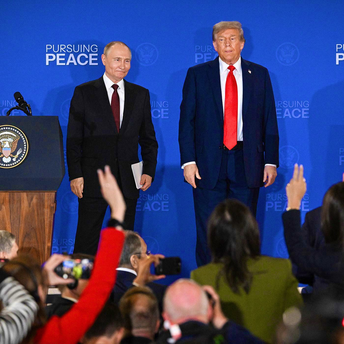 Putin, Trump poised for Ukraine talks