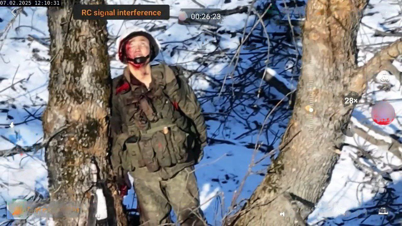 Wounded North Korean soldier filmed by Ukrainian drone