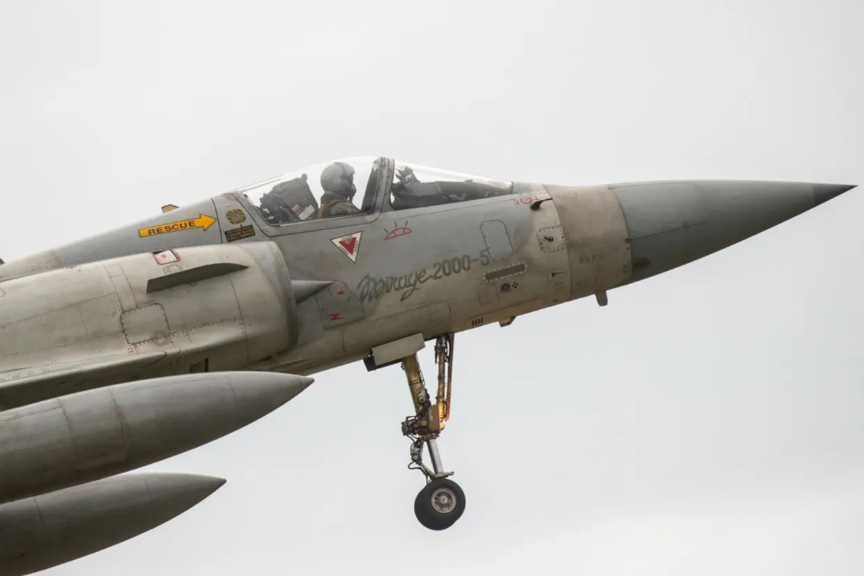 Air Force: Mirage 2000 modern, but F-16 is priority