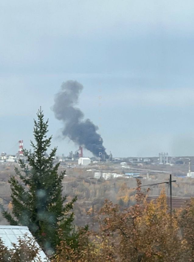 Fire at Russian Bashneft oil refinery after drone strikes