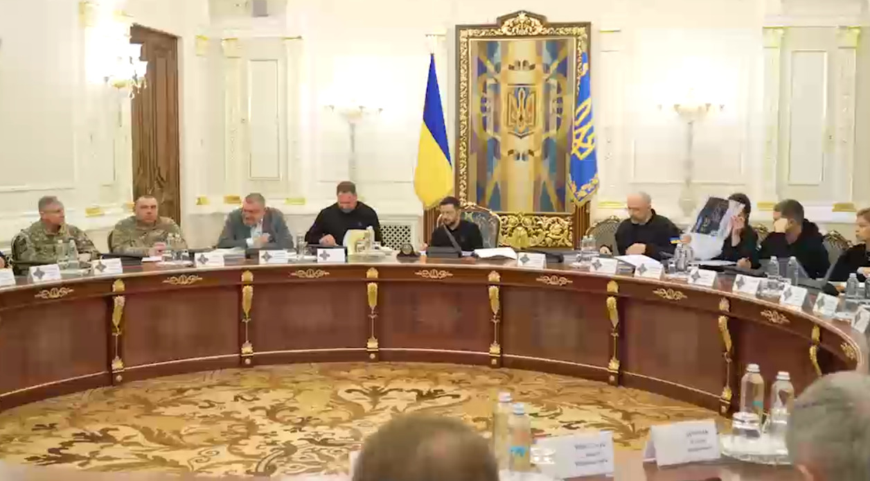 Official: National Security Council imposes sanctions on Poroshenko, Kolomoisky, and others