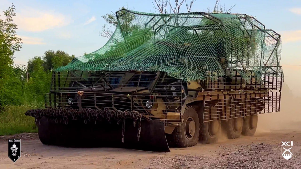 Ukrainian BTR-4E with additional drone and mine protection