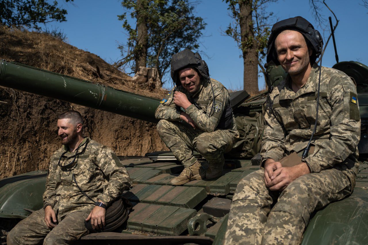 Good morning from tanks! We continue our fight for freedom