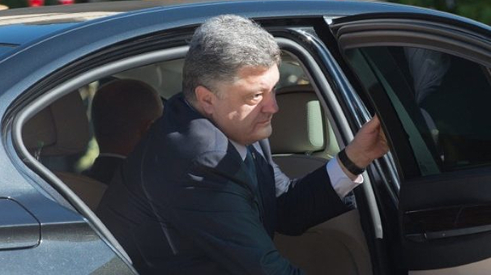 Ex-Ukraine President Poroshenko Allowed to Leave for EU Meetings Amid Treason Probe