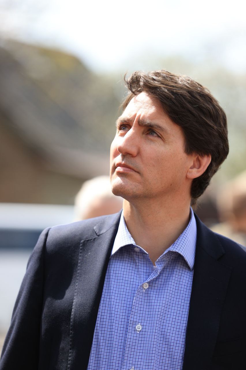 Canadian PM and Deputy PM make surprise visit to Irpin outside Kyiv