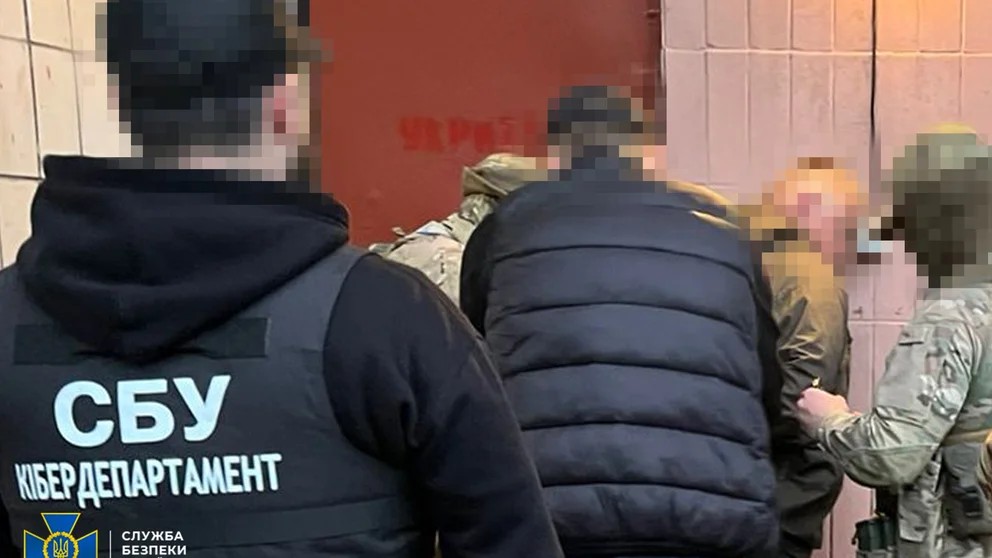SBU detains Ukrenergo worker for treason