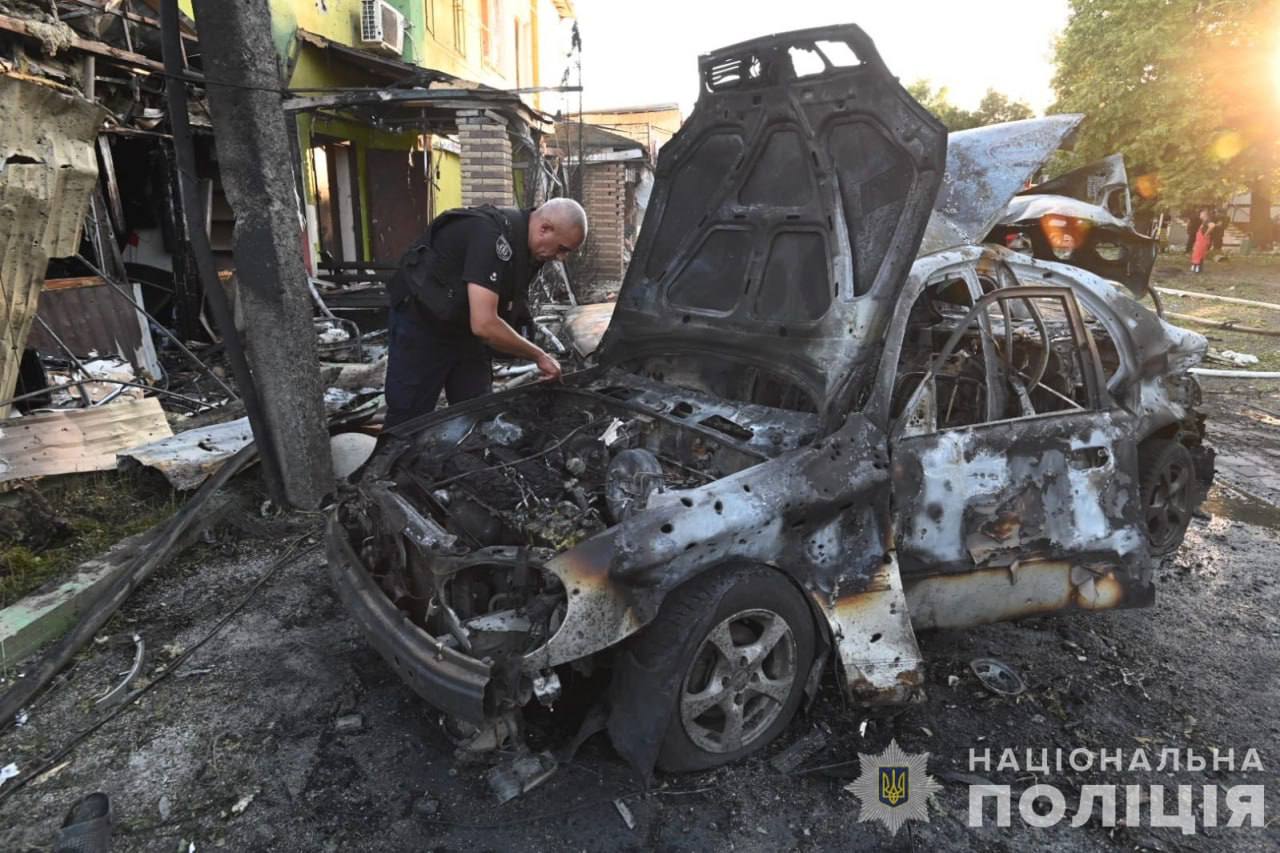 Russian strike on Vilnyansk kills 7, injures 36