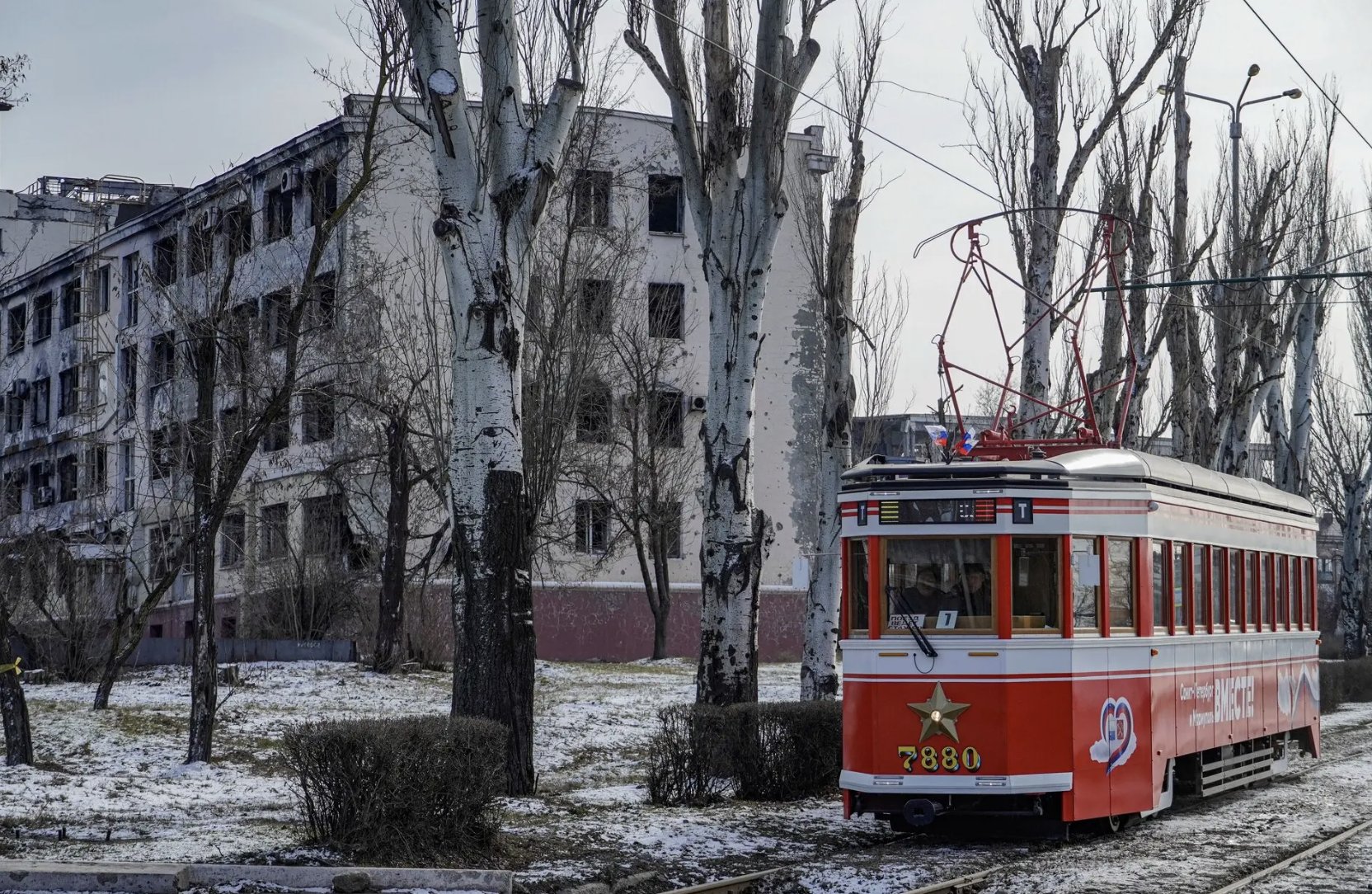 Russia Forces Mariupol Residents to Re-register Homes or Face Seizure